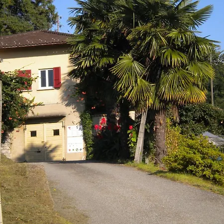 Agriturismo Azienda Viti-vinicola Hostettler Termine